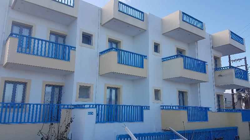 Blue Sky Hotel Apts Gouves Eksteriør billede