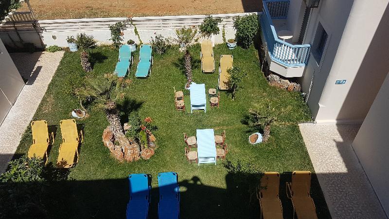 Blue Sky Hotel Apts Gouves Eksteriør billede