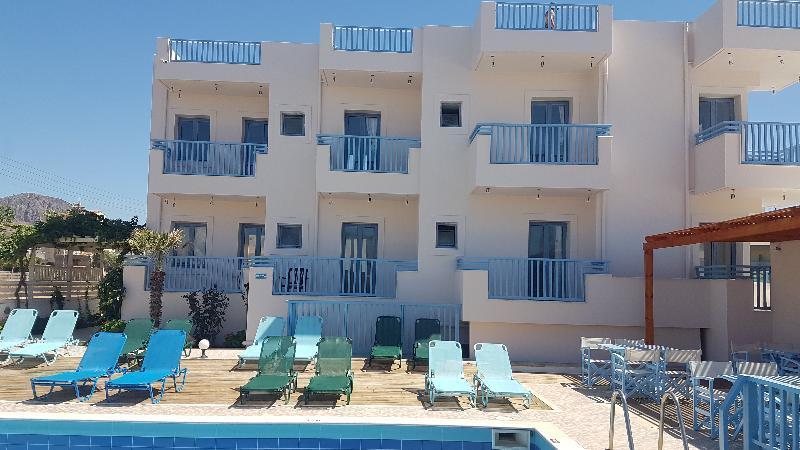 Blue Sky Hotel Apts Gouves Eksteriør billede